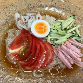 夏はさっぱり！好きな具材をのせて♪盛岡冷麺☆彡